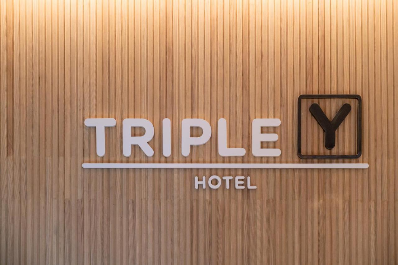 Triple Y Hotel Bangkok Exterior photo